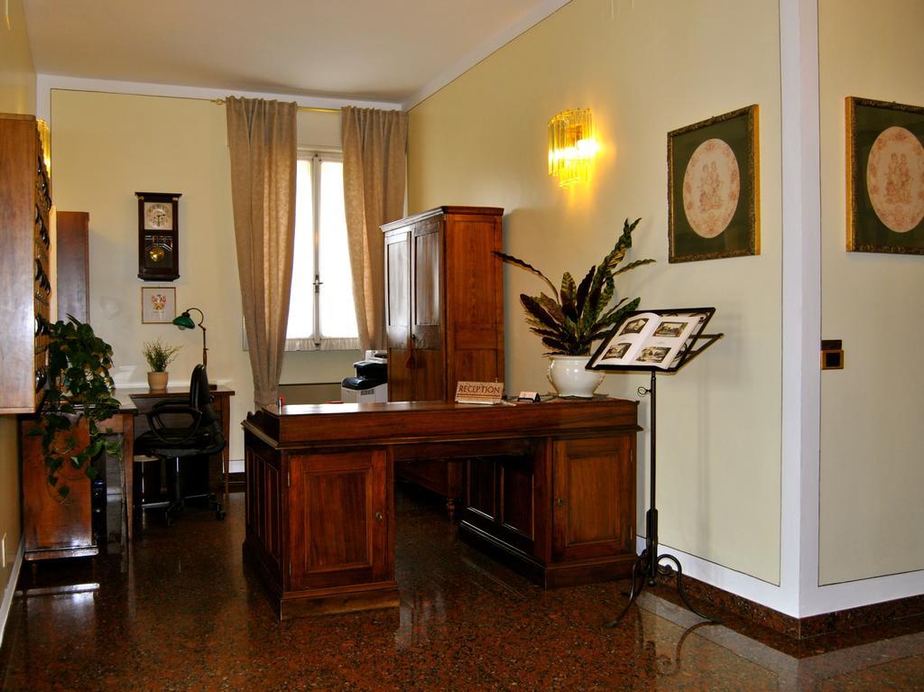 Hotel Aquila Castelfranco Emilia Exteriör bild