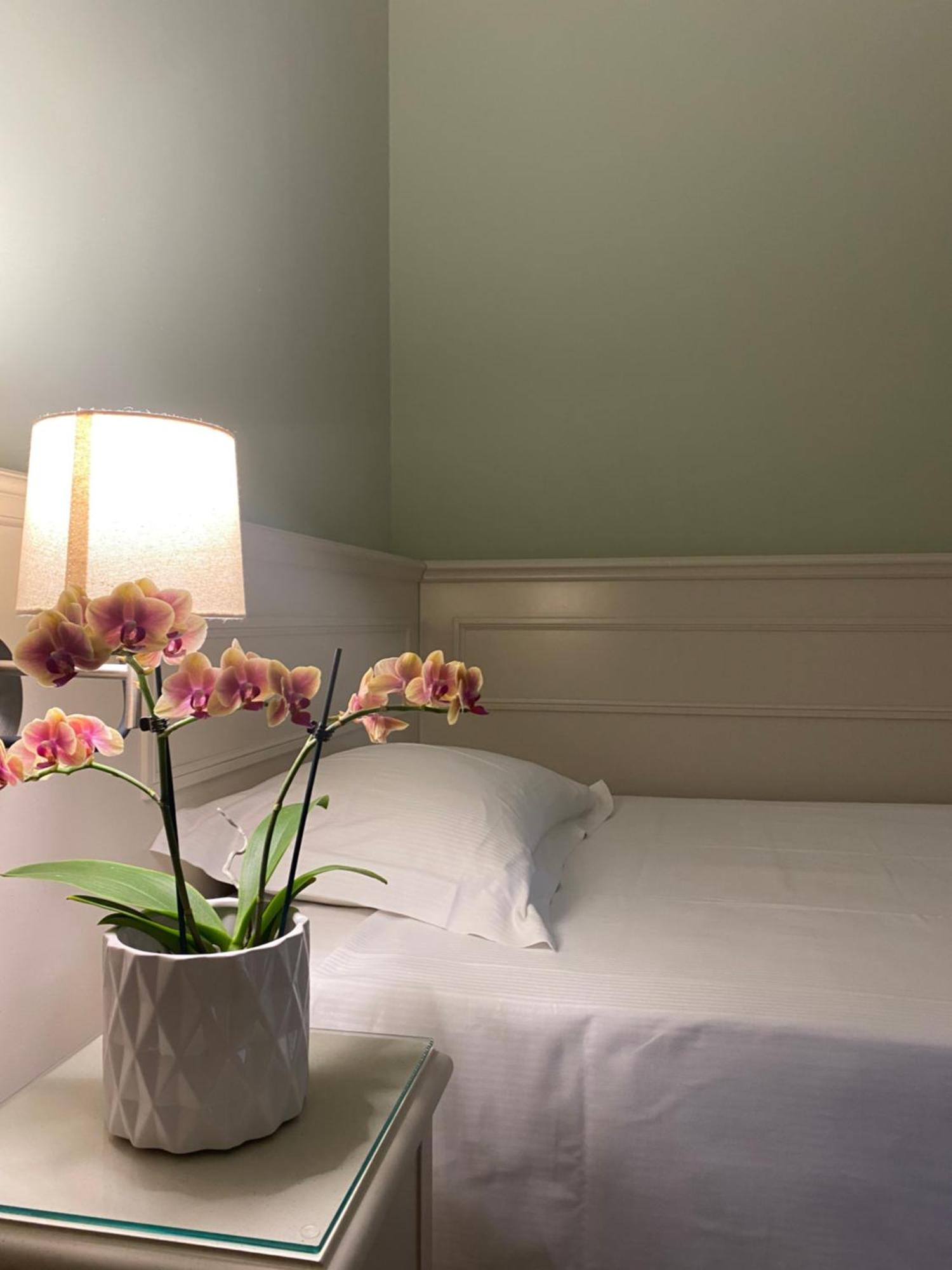 Hotel Aquila Castelfranco Emilia Exteriör bild