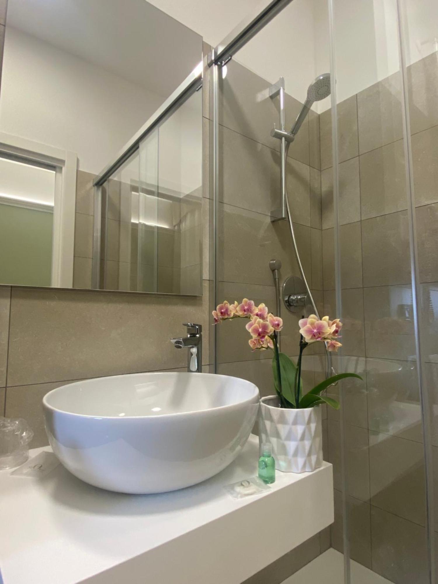 Hotel Aquila Castelfranco Emilia Exteriör bild