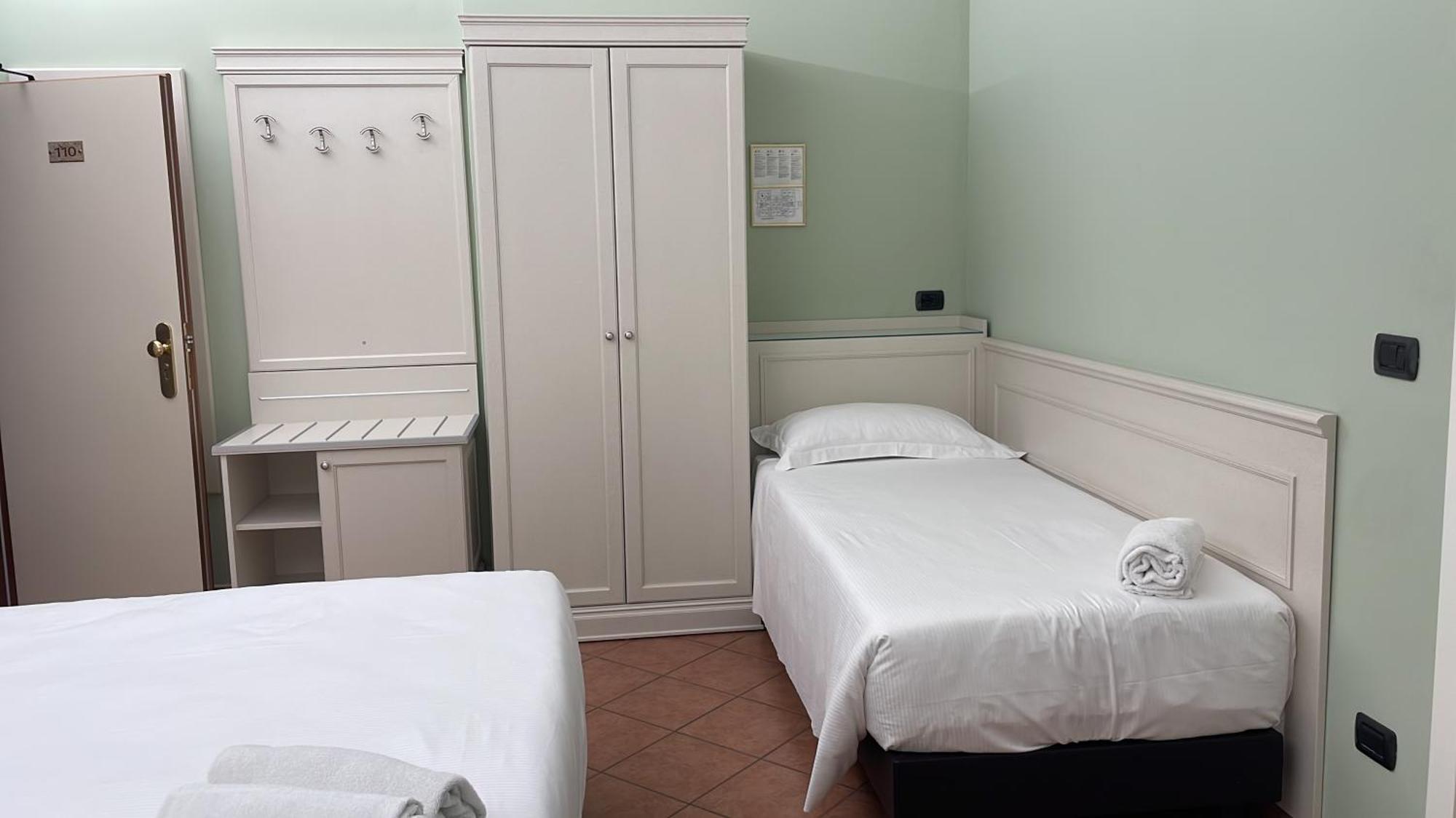 Hotel Aquila Castelfranco Emilia Exteriör bild